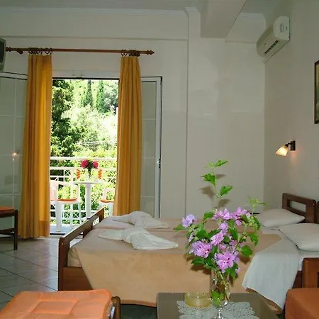 Angelica Hotel 2*